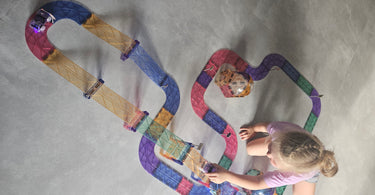 Magnetic toys at school to develop and de-stress!